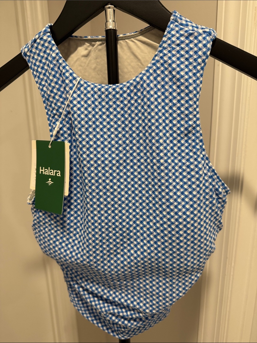 Halara Softlyzero Airy Blue Gingham Sleeveless Tank Top Built In Bra Size XS NWT - Picture 2 of 7